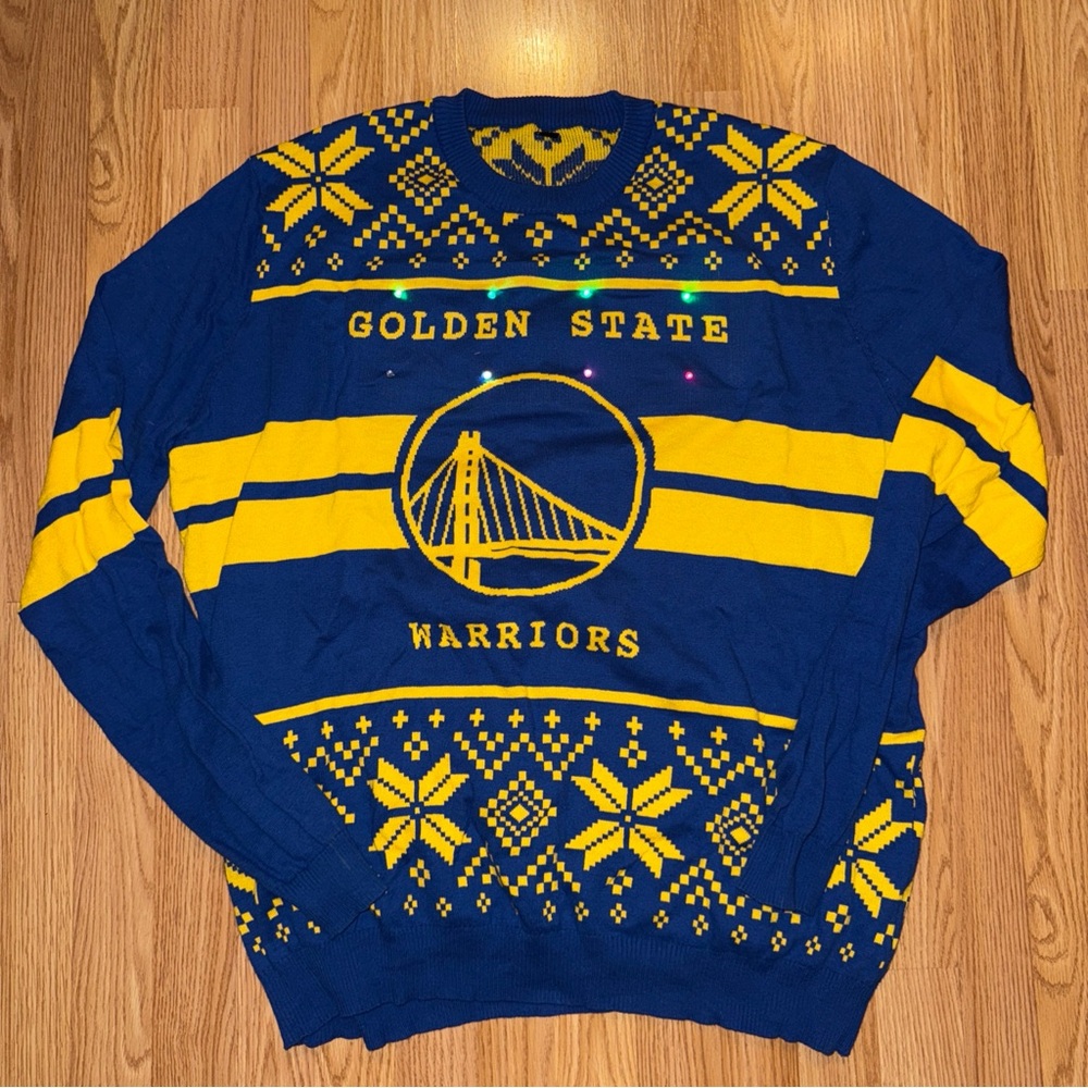 Golden State Warriors Blue and Yellow “Ugly” Sweater that lights up Men’s 2XL